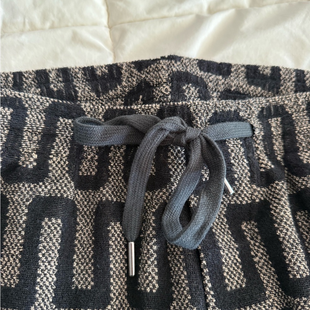 Todd Snyder Black & Gray Geometric Knit Jogger Pants - Picture 2 of 5